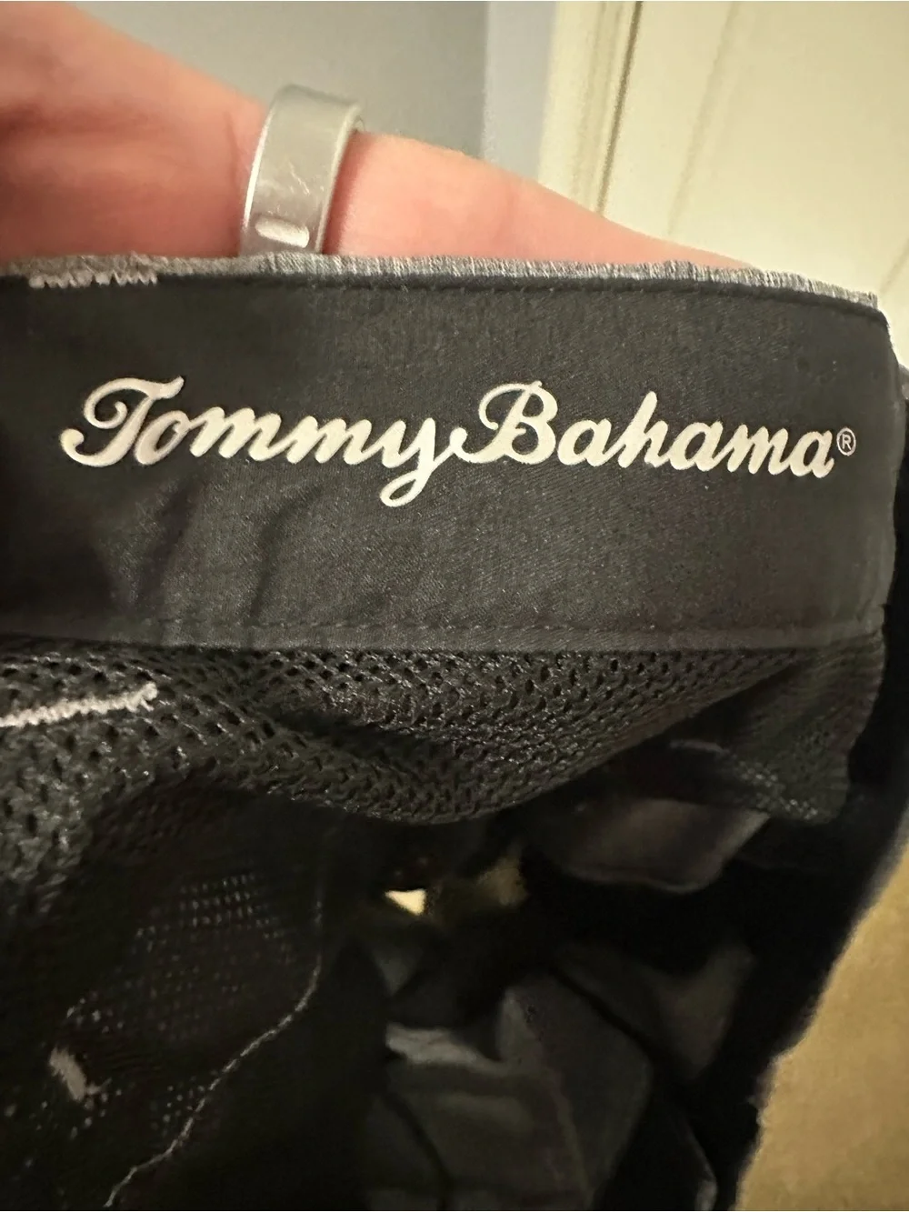 Tommy Bahama Island Active Cargo Shorts Size 34 Gray Hybrid Tech Performance EUC